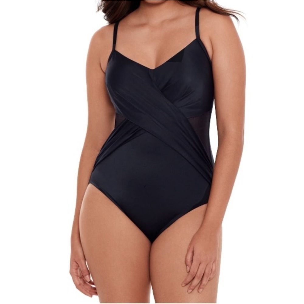 Miracle Brands Embrace Your Curves Elegant Black Women's Swimsuit Medium